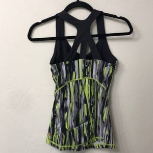 Lucy power work out tank size small. Black&green